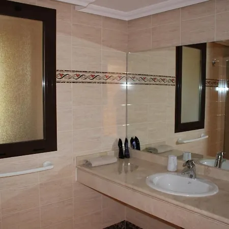 شقة Atico Con Vista Al Mar Y Cerca Campos De Golf إِستيبونا