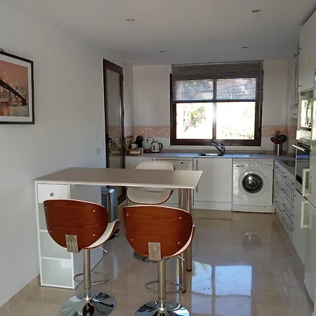 Atico Con Vista Al Mar Y Cerca Campos De Golf شقة إِستيبونا