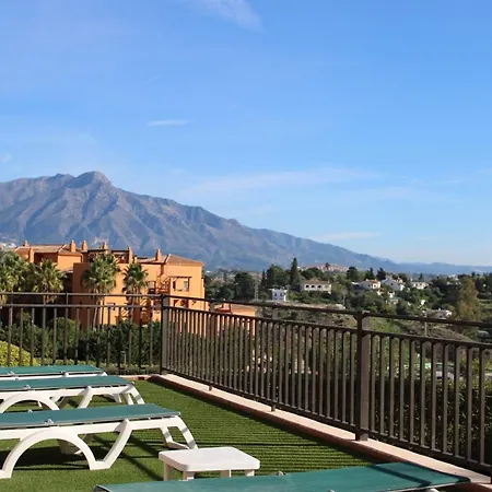 Atico Con Vista Al Mar Y Cerca Campos De Golf Appartamento Estepona